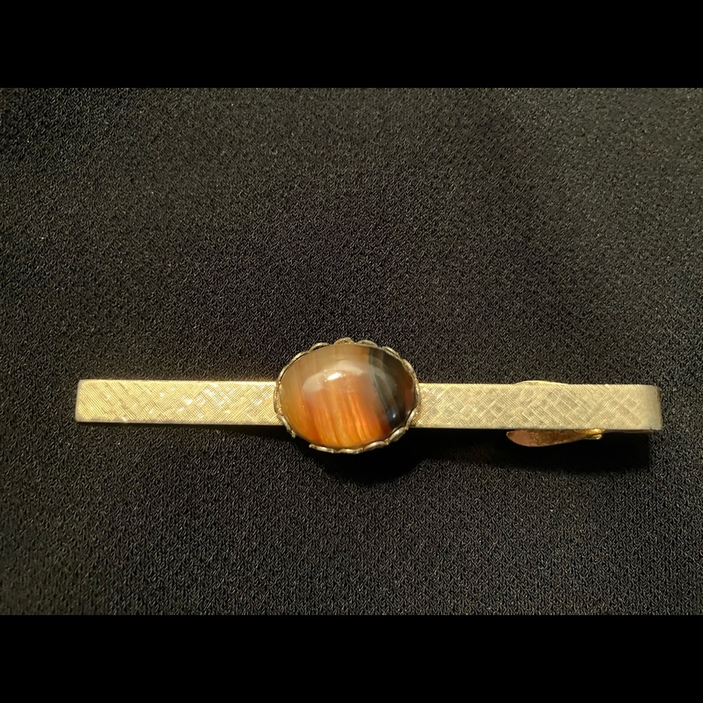 Genuine tiger eye gold tie clip in box - Picture 2 of 3